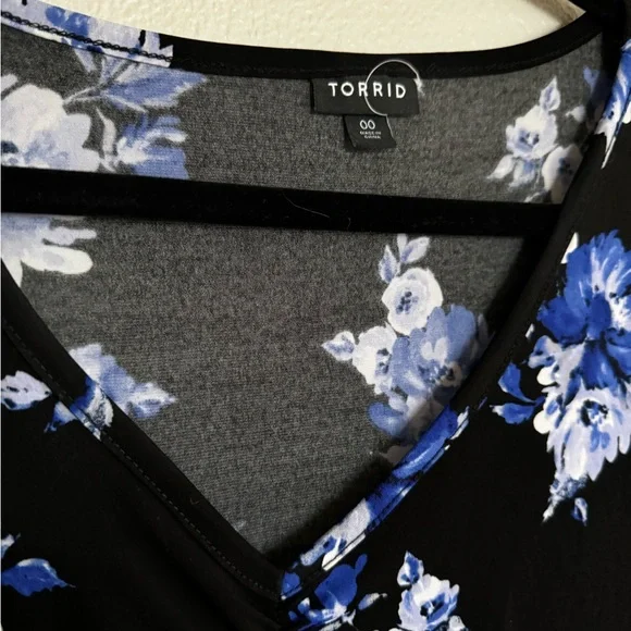 Torrid Black Floral Top - Picture 3 of 3